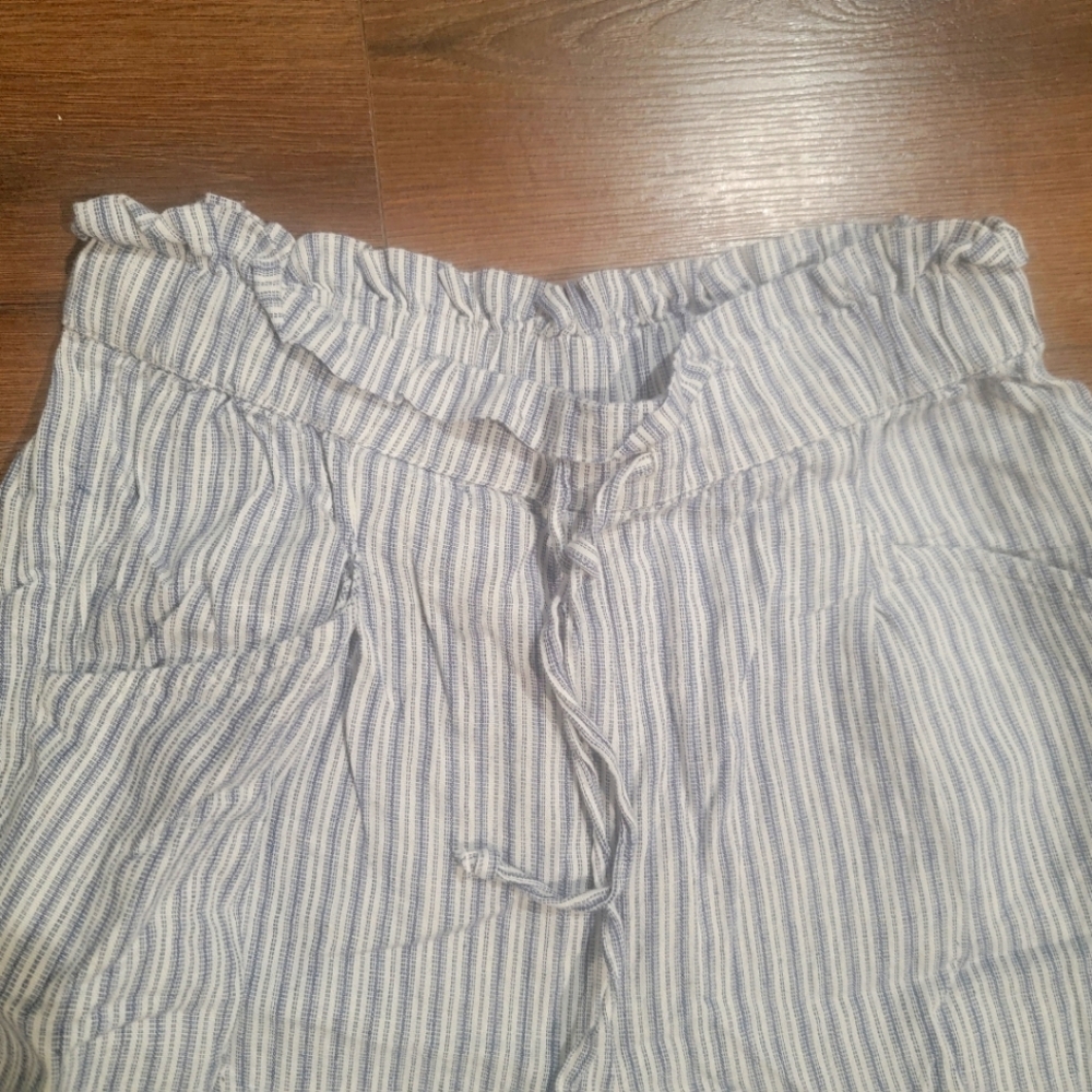 NWOT Flowy striped pants